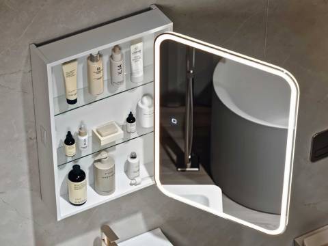 Зеркальный шкаф Cosmetic Light 50